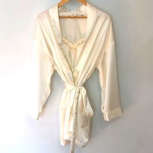 VS Bridal Nightgown and Robe Set